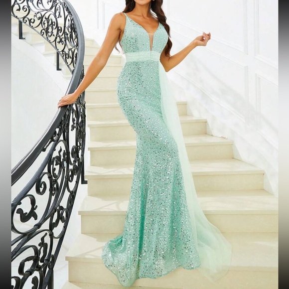 Luxe mesh glittery spaghetti straps party formal dress - Picture 5 of 9